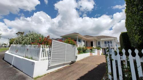 Pemandangan, Seaview Garden at Mission Bay in Kohimarama Pemandangan, Seaview Garden at Mission Bay in Kohimarama