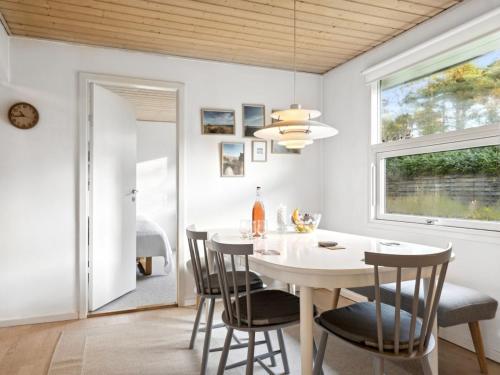 Holiday Home Spurv - 750m from the sea by Interhome in Hals Holiday Home Spurv - 750m from the sea by Interhome in Hals