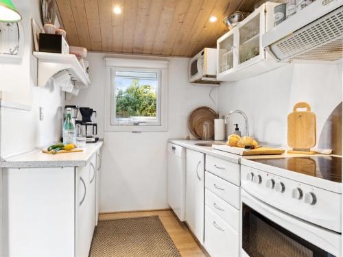 Holiday Home Spurv - 750m from the sea by Interhome in Hals Holiday Home Spurv - 750m from the sea by Interhome in Hals