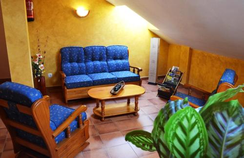 Közös társalgó / TV, Hospederia El Cantio in Cobreces Közös társalgó / TV, Hospederia El Cantio in Cobreces