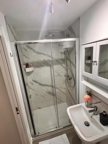 En-suite Room with Independent Entrance. in Danderhall En-suite Room with Independent Entrance. in Danderhall