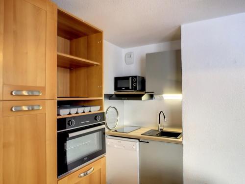 Les Menuires, 2 Pièces pour 4 Personnes au Pied des Pistes - FR-1-178-23 (Les Menuires, 2 Pieces pour 4 Personnes au Pied des Pistes - FR-1-178-23) in Les Bruyeres Les Menuires, 2 Pièces pour 4 Personnes au Pied des Pistes - FR-1-178-23 (Les Menuires, 2 Pieces pour 4 Personnes au Pied des Pistes - FR-1-178-23) in Les Bruyeres