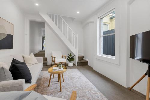 Vendégszoba, 10 négyzetméteres, 3 hálószobás Ház 1 fürdőszobával Alexandria területén (Chic 3-BR Terrace: Prime Location, Modern comforts) in Alexandria Vendégszoba, 10 négyzetméteres, 3 hálószobás Ház 1 fürdőszobával Alexandria területén (Chic 3-BR Terrace: Prime Location, Modern comforts) in Alexandria