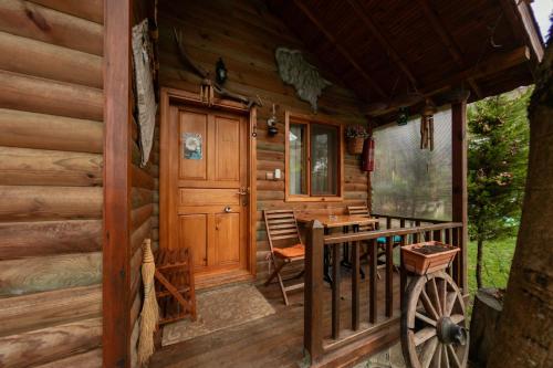 Balkong/terasse, Enhet i Dereceören på 2000 kvm, med 14 soverom, 14 bad (ABANT DOĞA KÖŞKÜ) in Dereceören Balkong/terasse, Enhet i Dereceören på 2000 kvm, med 14 soverom, 14 bad (ABANT DOĞA KÖŞKÜ) in Dereceören