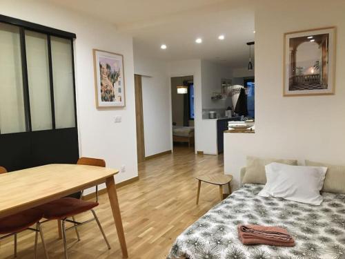 FLC - Catalans 300M -Old Port- Hyper Center- 2 Bedrooms