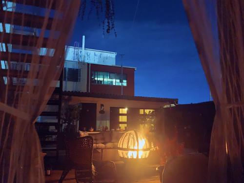 SALE!! Brick City Bungalow 20 mins from NYC!! in Гаррісон SALE!! Brick City Bungalow 20 mins from NYC!! in Гаррісон
