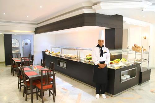 El Oumara Hotel in Tunis City Center El Oumara Hotel in Tunis City Center