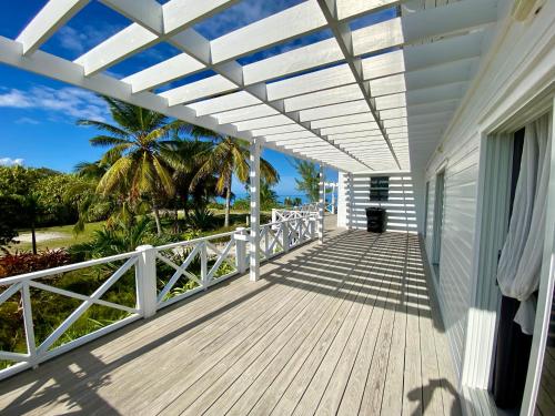 View, Eleuthera Retreat - Private Villa & Cottages on pink sand beachfront in North Palmetto Point View, Eleuthera Retreat - Private Villa & Cottages on pink sand beachfront in North Palmetto Point