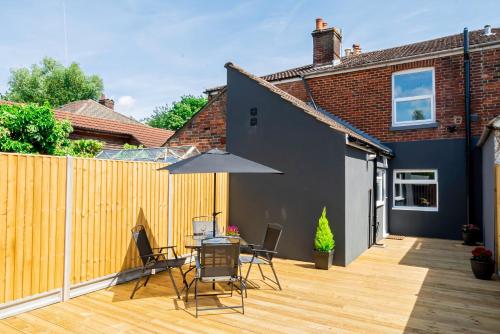 Contractors 8beds Off Road Vanparking 3 Bathrooms in Swaythling Contractors 8beds Off Road Vanparking 3 Bathrooms in Swaythling