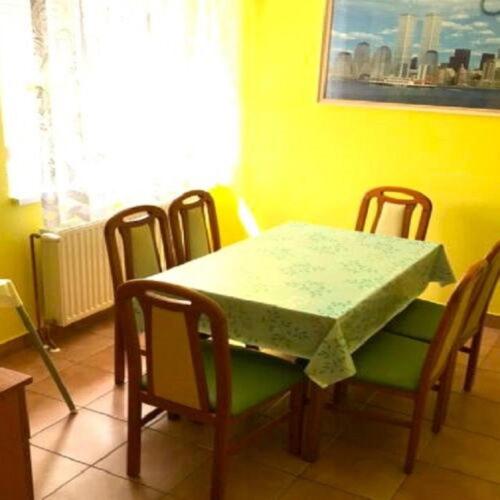 Sziszi nyaralohaz in Balatonszarszo Sziszi nyaralohaz in Balatonszarszo