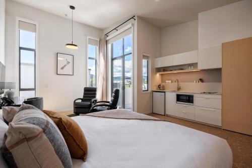 The Village Apartments at NZCIS in อัพเปอร์ ฮัท The Village Apartments at NZCIS in อัพเปอร์ ฮัท