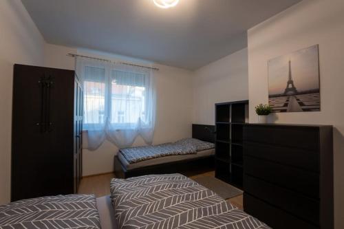 Huge flat with terrace & parking and 3 bed rooms