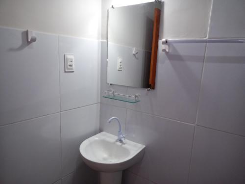Bathroom, Apartamento mobiliado Largo de Roma, Bonfim, Vila Militar in Penha Bathroom, Apartamento mobiliado Largo de Roma, Bonfim, Vila Militar in Penha