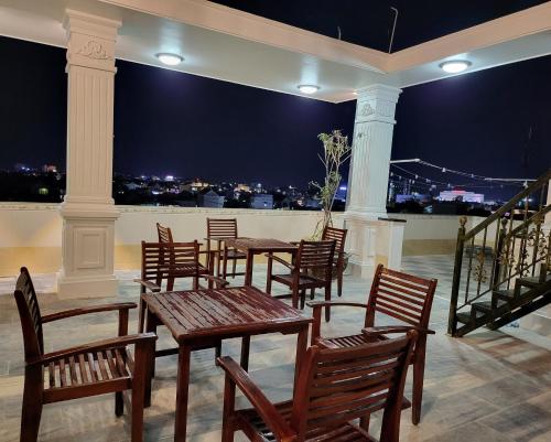 Balcony/terrace, RUBY HOTEL Vinh Long in Vinh Long Balcony/terrace, RUBY HOTEL Vinh Long in Vinh Long