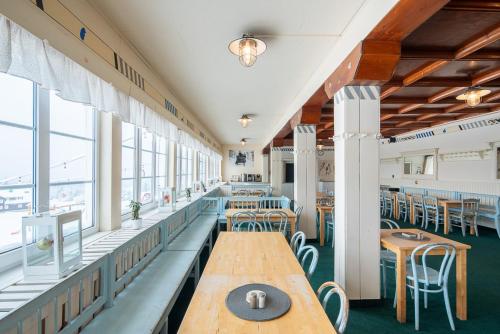 Restaurant, Prazska Bouda in Krkonossky National Park Restaurant, Prazska Bouda in Krkonossky National Park