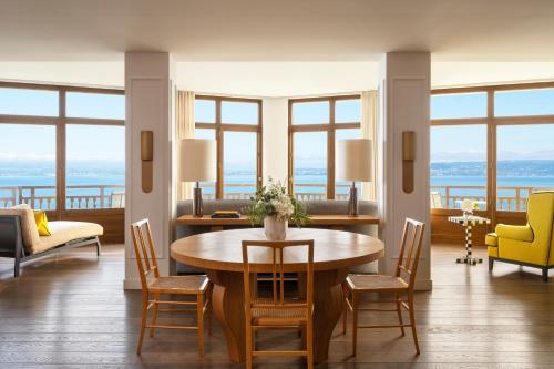 Hotel Royal in Evian-les-Bains Hotel Royal in Evian-les-Bains