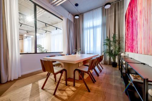 Meeting room / ballrooms, Habyt-The Waterfront in Lichtenberg Meeting room / ballrooms, Habyt-The Waterfront in Lichtenberg