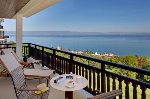 Vistas, Hotel Royal in Evian-les-Bains Vistas, Hotel Royal in Evian-les-Bains