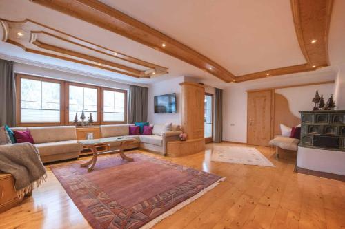 Shared lounge/TV area, Apartment Zum Landarzt in Neustift im Stubaital Shared lounge/TV area, Apartment Zum Landarzt in Neustift im Stubaital