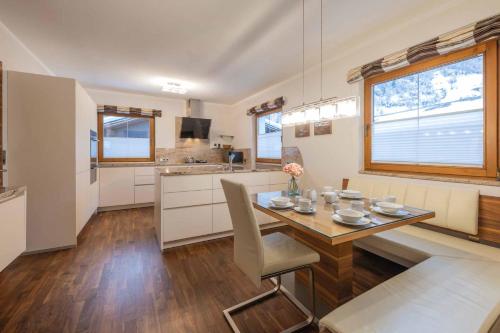 Kitchen, Apartment Zum Landarzt in Neustift im Stubaital Kitchen, Apartment Zum Landarzt in Neustift im Stubaital