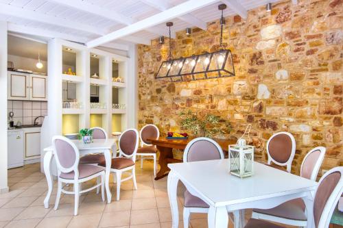 Shared lounge/TV area, Hotel Galini in Thassos Shared lounge/TV area, Hotel Galini in Thassos