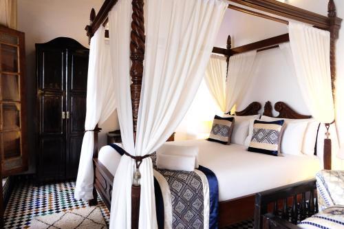 Riad Alassala Fes in 페스 알 발리 Riad Alassala Fes in 페스 알 발리