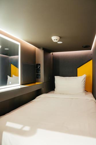 CapsuleTransit Sleep Lounge KLIA T1, Airport Hotel - Landside, Public Area, Lvl 5 near gateway@klia2 CapsuleTransit Sleep Lounge KLIA T1, Airport Hotel - Landside, Public Area, Lvl 5 near gateway@klia2