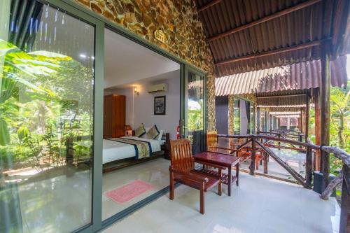 Balcony/terrace, Mai Phuong Resort Phu Quoc in Vung Bau Balcony/terrace, Mai Phuong Resort Phu Quoc in Vung Bau