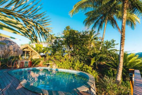 Amazing mountain top home with pool in Marigot Bay Amazing mountain top home with pool in Marigot Bay