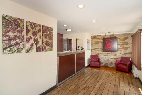 ล็อบบี้, เรด รูฟ อินน์ แซนที (Red Roof Inn Santee) in แซนที ล็อบบี้, เรด รูฟ อินน์ แซนที (Red Roof Inn Santee) in แซนที