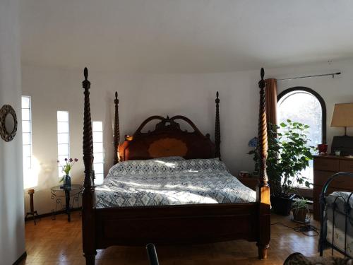 Chambre chez l'Habitant - La Templière (Chambre chez l'Habitant - La Templiere) in Val-David (QC) Chambre chez l'Habitant - La Templière (Chambre chez l'Habitant - La Templiere) in Val-David (QC)