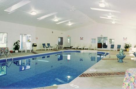 Úszómedence, Exit 5 Resort & Condominium in Saco (ME) Úszómedence, Exit 5 Resort & Condominium in Saco (ME)