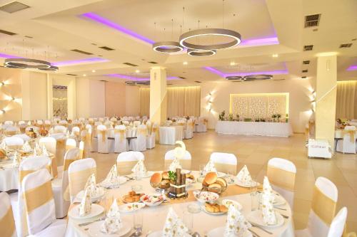 Ételek és italok, Hotel Dijana in Pirot Ételek és italok, Hotel Dijana in Pirot