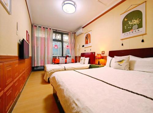 بيت شباب بكين بادالينج جريت وول كاو كورتيارد (Beijing Badaling Great Wall Cao Courtyard Hostel) in جريت وول & منج تومبس بيت شباب بكين بادالينج جريت وول كاو كورتيارد (Beijing Badaling Great Wall Cao Courtyard Hostel) in جريت وول & منج تومبس