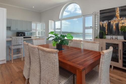 Absolute Ocean Boutique Guest House in Hermanus Absolute Ocean Boutique Guest House in Hermanus