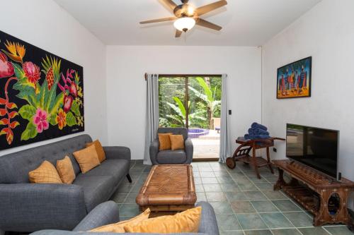 Floor plans, 4BR Villa MotMot in w exclusive pool Wifi AC in Quepos Floor plans, 4BR Villa MotMot in w exclusive pool Wifi AC in Quepos