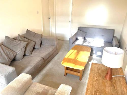 Two bed flat in popular York Rd in King's Heath Two bed flat in popular York Rd in King's Heath