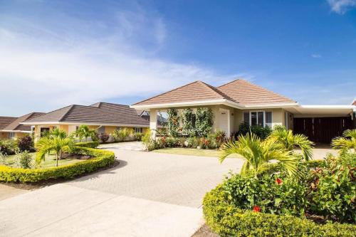 Villa @ The Palms - Ocho Rios in Plantation Village Villa @ The Palms - Ocho Rios in Plantation Village