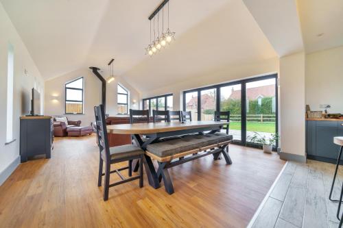 Ruang bersama/area TV, EASTFIELD HOUSE in Whissonsett Ruang bersama/area TV, EASTFIELD HOUSE in Whissonsett