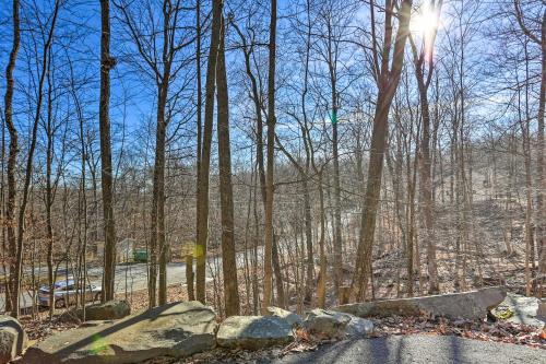 Near Bushkill Falls Poconos Family Getaway! in 布什基爾 (PA) Near Bushkill Falls Poconos Family Getaway! in 布什基爾 (PA)