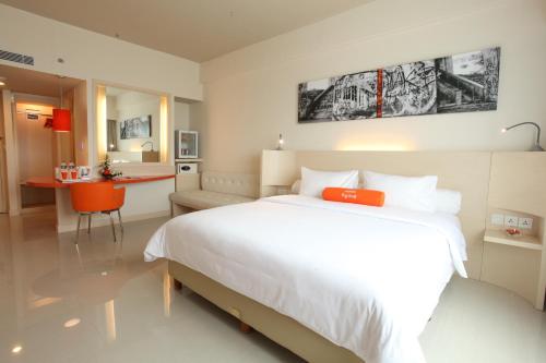 Номер, HARRIS Hotel & Conventions Ciumbuleuit Bandung in Бандунг Номер, HARRIS Hotel & Conventions Ciumbuleuit Bandung in Бандунг