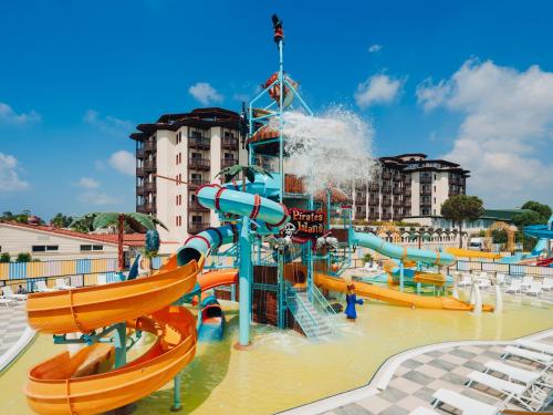 游泳池, 貝萊克精選家庭度假村 (Selectum Family Resort Belek) in 貝萊克 游泳池, 貝萊克精選家庭度假村 (Selectum Family Resort Belek) in 貝萊克