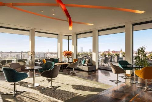 Bar/lounge, Vienna House by Wyndham Andel's Berlin in Berlin Bar/lounge, Vienna House by Wyndham Andel's Berlin in Berlin