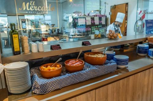 Food and beverages, Hilton Garden Inn Tucuman in Tucuman Food and beverages, Hilton Garden Inn Tucuman in Tucuman