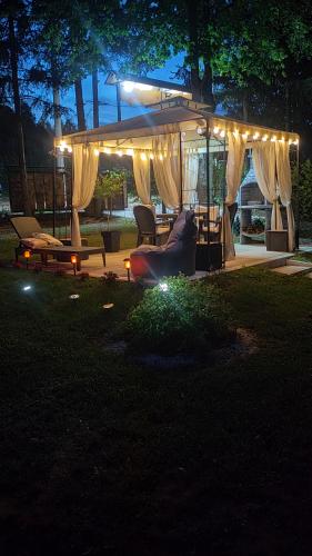 Létesítmények, Vila Jezerski raj Borsko jezero in Brestovac Létesítmények, Vila Jezerski raj Borsko jezero in Brestovac