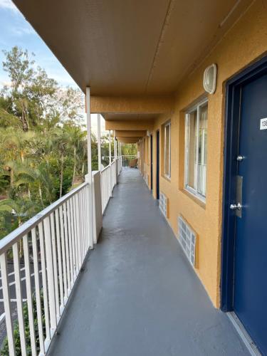 A szálláshely kívülről, Budget Inn in Punta Gorda (Florida) A szálláshely kívülről, Budget Inn in Punta Gorda (Florida)
