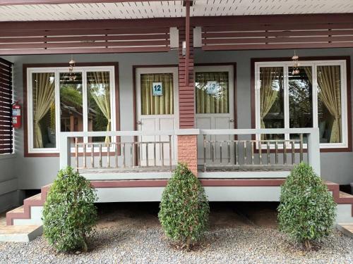 Balcony/terrace, Krajomsai Resort เจ้าของมุสลิมห้ามดื่มแอลกอฮอล์ in Pakbara Balcony/terrace, Krajomsai Resort เจ้าของมุสลิมห้ามดื่มแอลกอฮอล์ in Pakbara