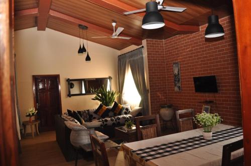 設施, Santa Monica Home Lodge in 阿科松博 設施, Santa Monica Home Lodge in 阿科松博