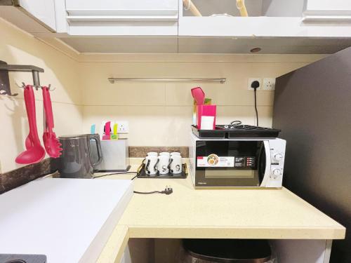 Kitchen, Student Accommodation - 5 Man Cheong Street near Sky100 Hong Kong Observation Deck Kitchen, Student Accommodation - 5 Man Cheong Street near Sky100 Hong Kong Observation Deck