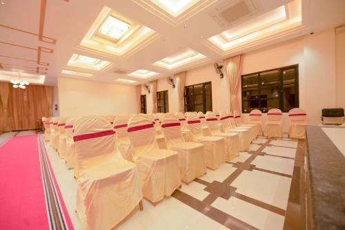 Banquet hall, Hotel Merrytale in Neyveli T.S Banquet hall, Hotel Merrytale in Neyveli T.S